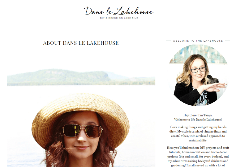 This is a screenshot of the homepage of Dans Le Lakehouse DIY blog