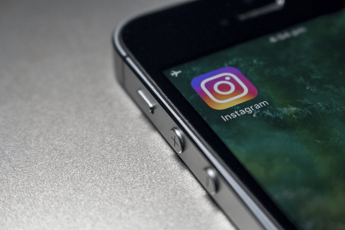 Instagram Messages Blacked Out? Here’s How to Fix It! Learn Digital