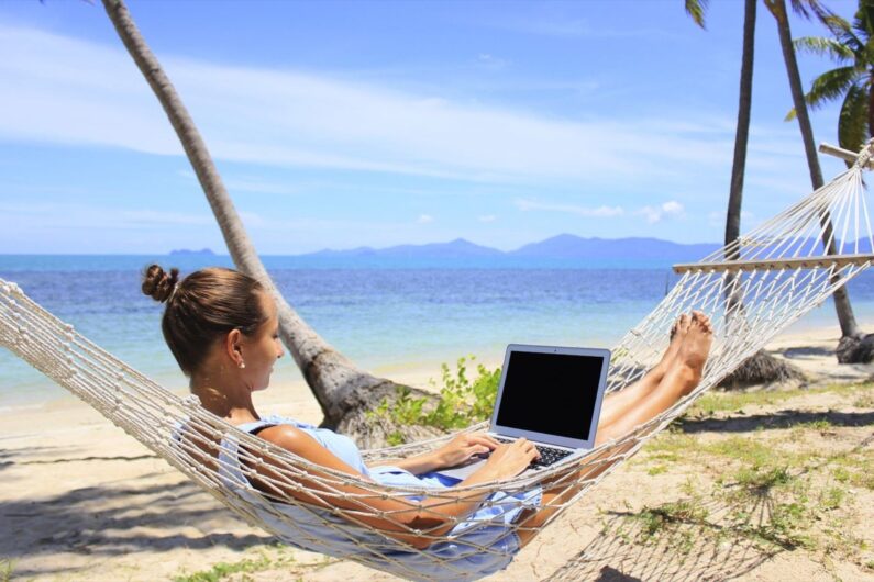 digital nomad beach