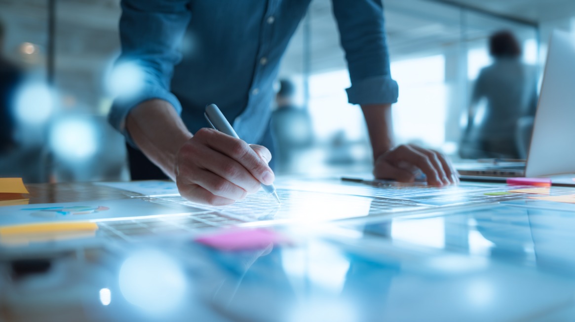 Strategic Learning via Virtual Courses Workshops
