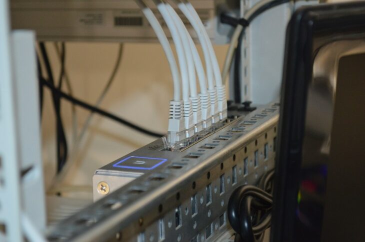 SoGea Affordable and Flexible Connectivity